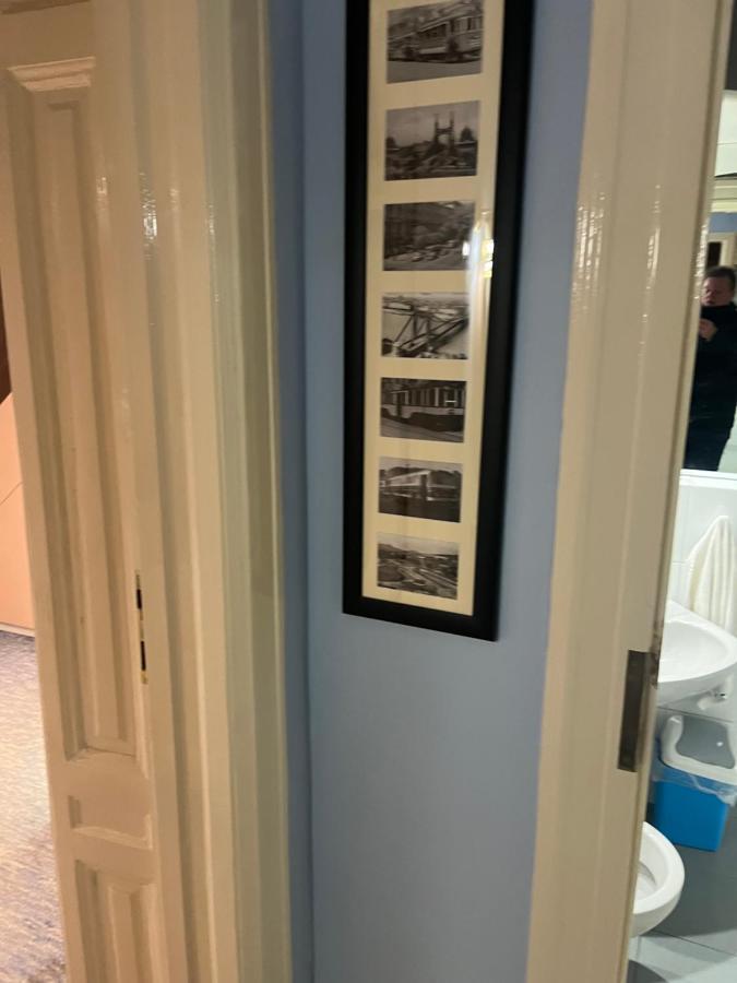 Rising Sun Hill Apartment Budapest Bagian luar foto
